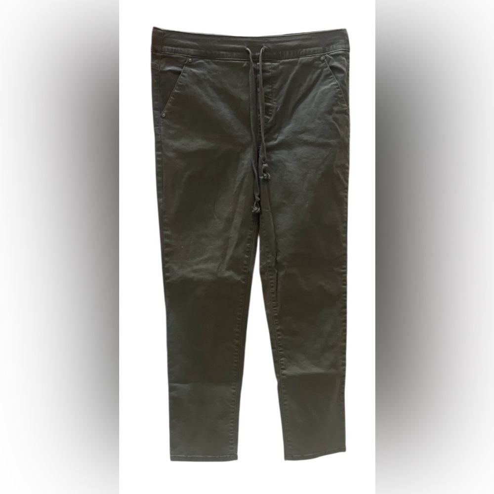 Democracy Gray High Rise Pants 👖